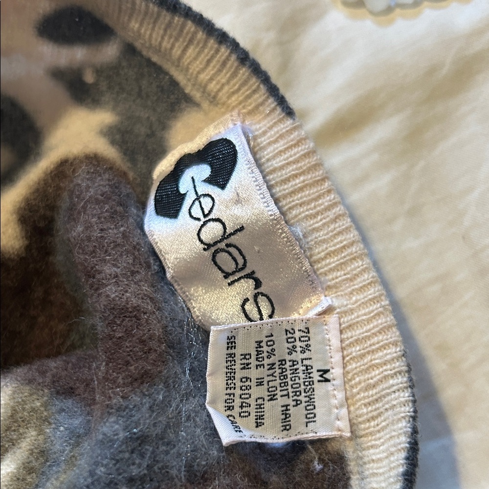 Artistic Cedars Wool Beaded Patterned Sweatshirt … - image 8